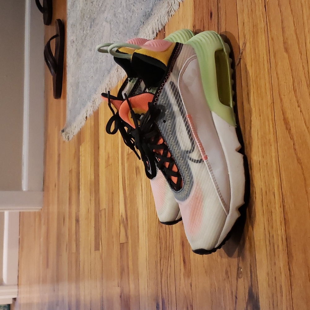 Womens Nike air max